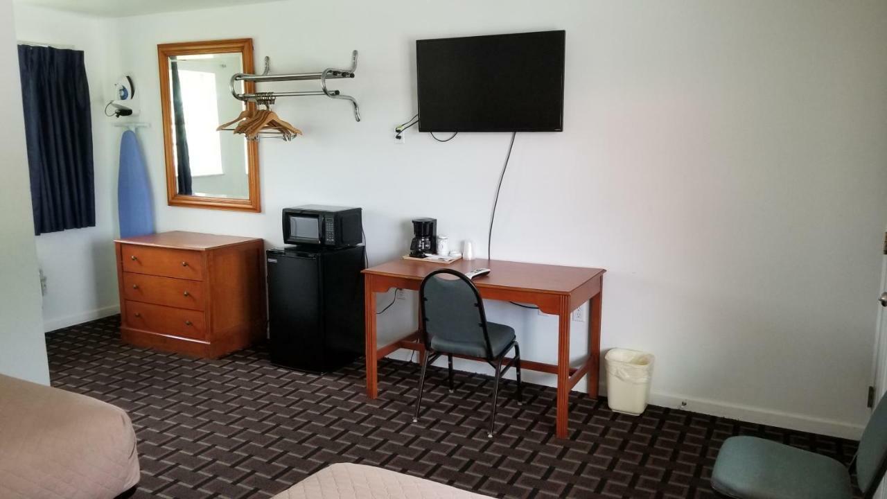 Budget Inn Breezewood Екстер'єр фото